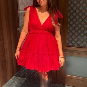 Ref fluffy/mesh dress